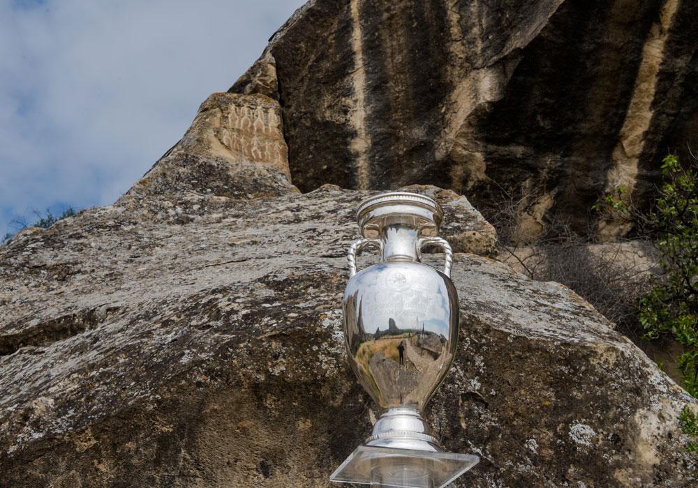 &ldquo;Anri Delone&rdquo; Bakını gəzir &ndash; FOTO